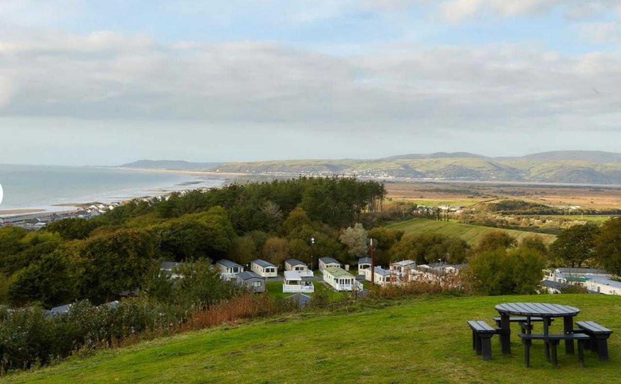 Отель Powys 37 Борт Экстерьер фото