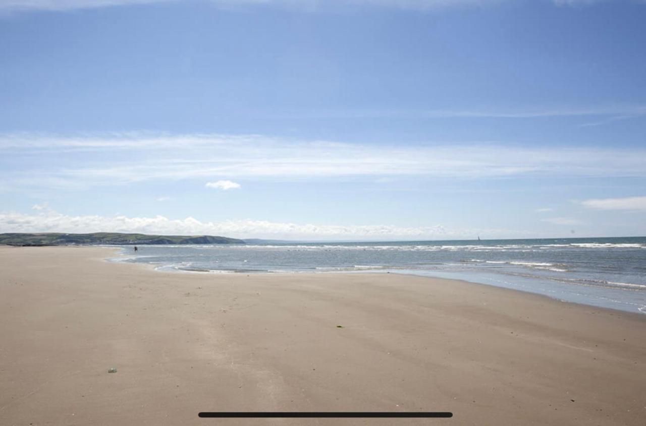 Отель Powys 37 Борт Экстерьер фото